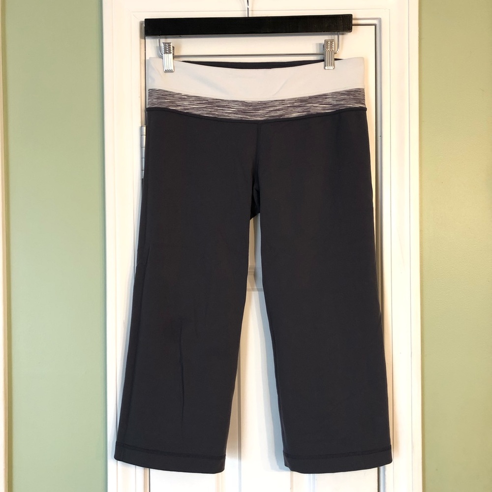 Lululemon Gray / Space Dye Reversible Groove Crops